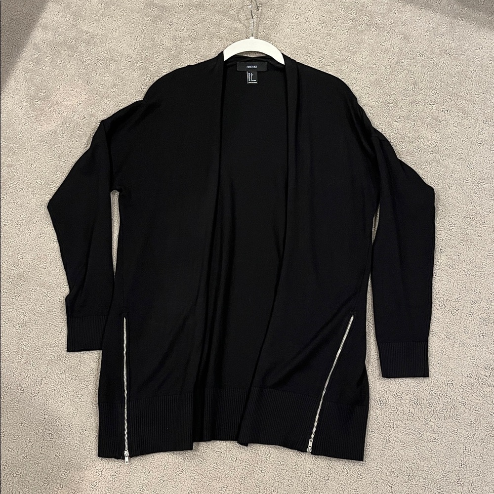 NWOT Black Forever 21 sweater